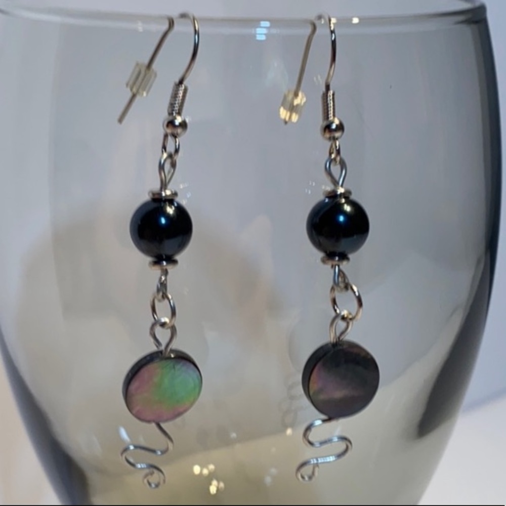 🆕 Mother of Pearl Handcrafted Earrings! NEW!